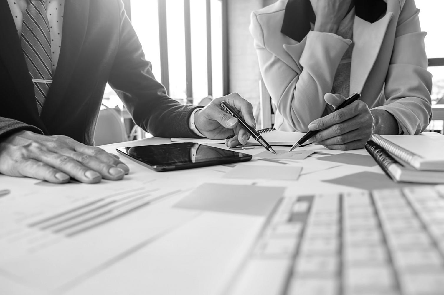Finanzanalyse Arbeitsplatz